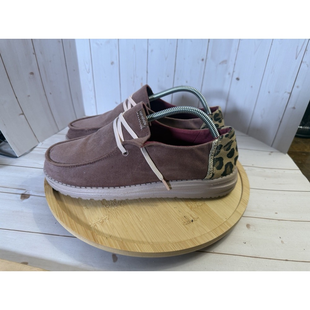 Hey Dude Women's Size 8 Wendy Corduroy Antique Rose with Leopard Print Heel